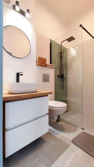 Isac 15 Central Apartment Cluj-Napoca Ngoại thất bức ảnh