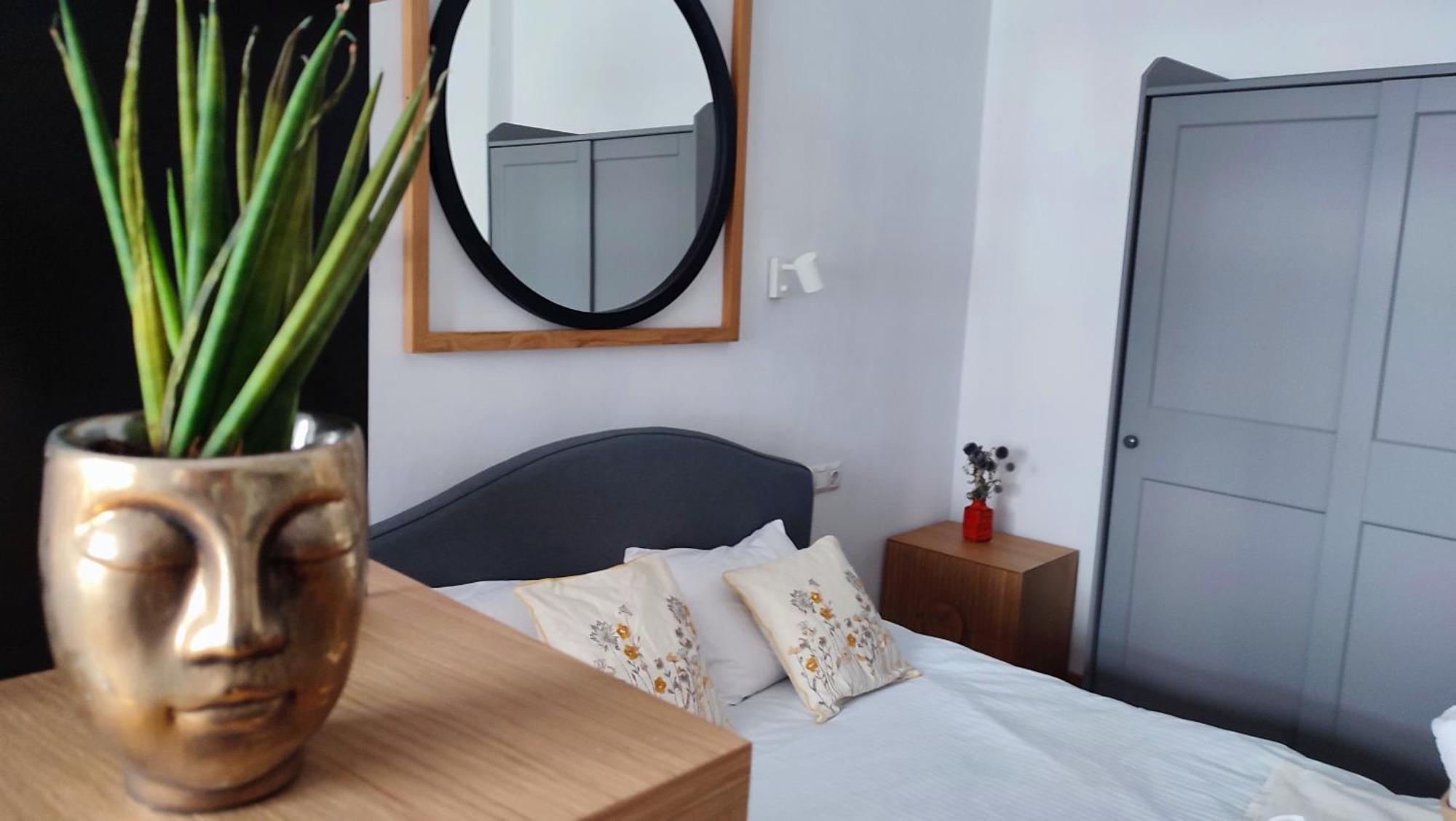 Isac 15 Central Apartment Cluj-Napoca Ngoại thất bức ảnh
